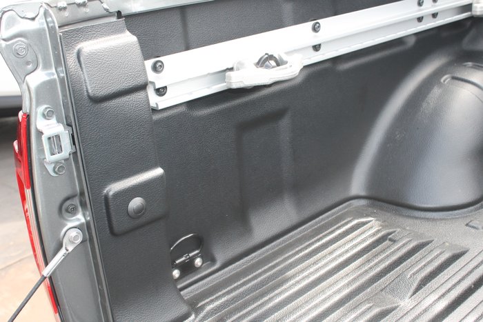 2025 Nissan Navara ST-X