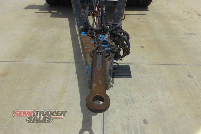 2006 HaulMaster Hook Lift Dog Trailer