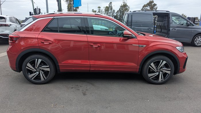 2025 VOLKSWAGEN T-ROC R-LINE