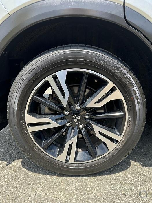 2023 Mitsubishi Eclipse Cross ES