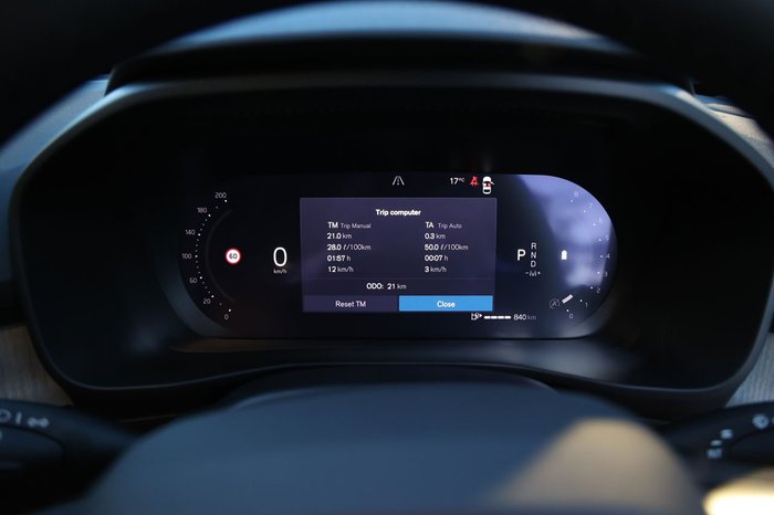 2026 Volvo XC40 Plus B4