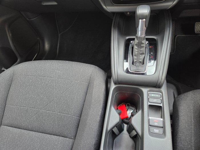 2024 HONDA HRV MY25 VI-X WHITE