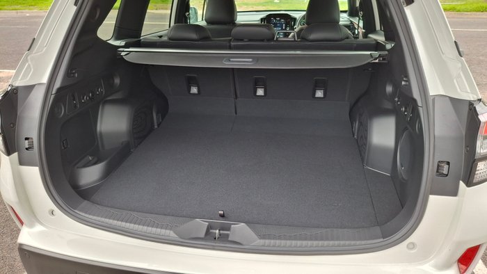 2025 Subaru Forester Hybrid Sport S6 MY26 WHITE