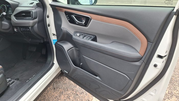 2025 Subaru Forester Hybrid Sport S6 MY26 WHITE