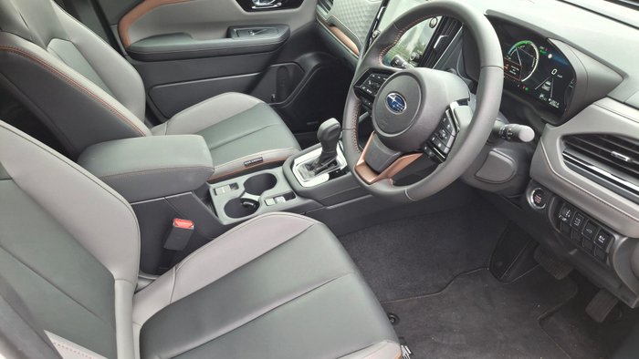 2025 Subaru Forester Hybrid Sport S6 MY26 WHITE