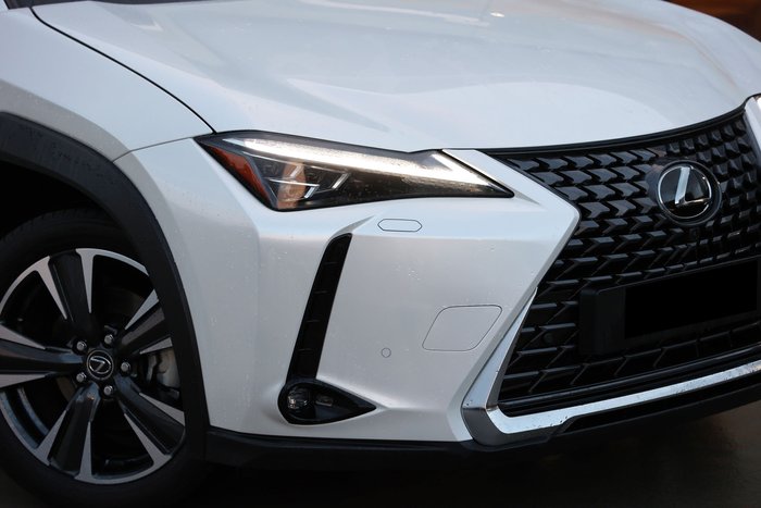 2025 Lexus UX300h Sports Luxury 2WD