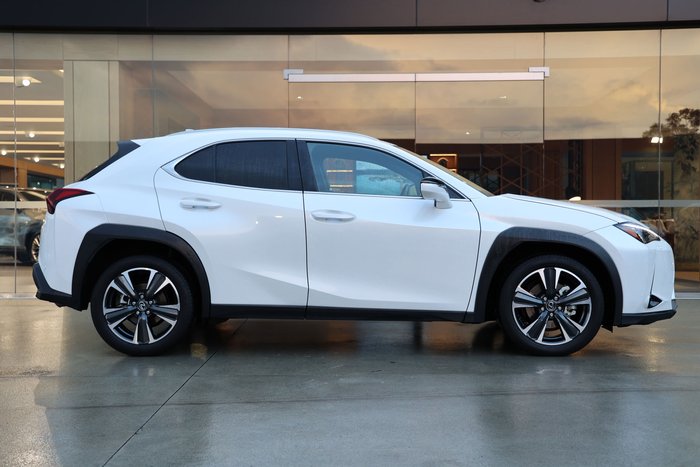 2025 Lexus UX300h Sports Luxury 2WD