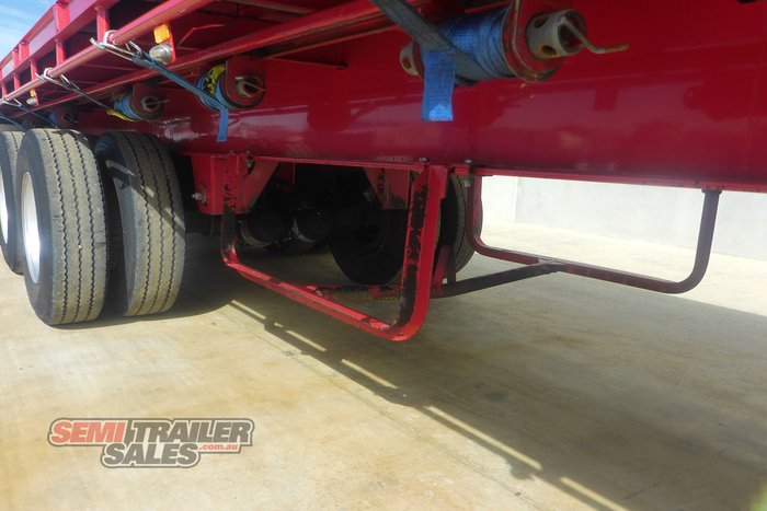 1999 Freighter 48FT Flat Top