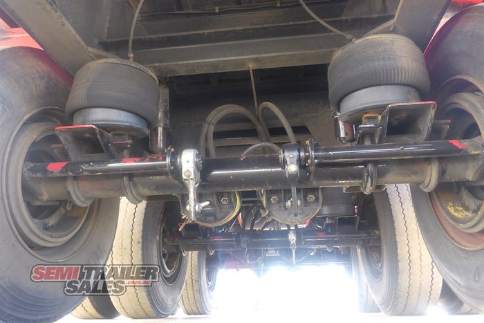 1999 Freighter 48FT Flat Top