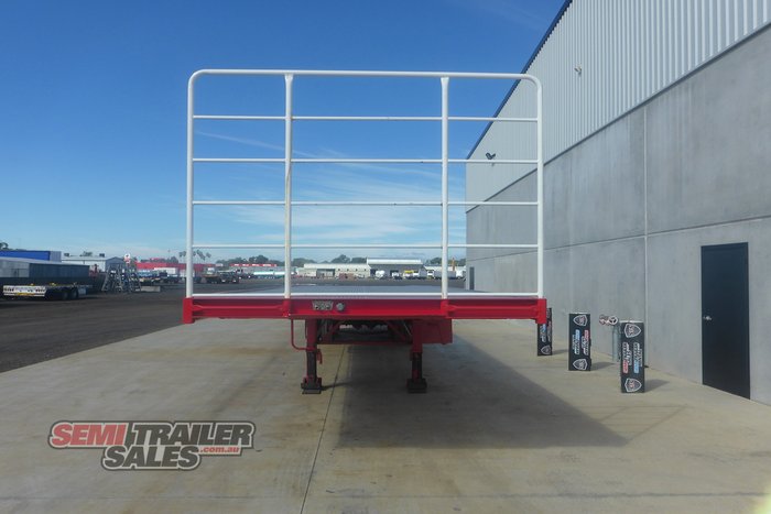 1999 Freighter 48FT Flat Top