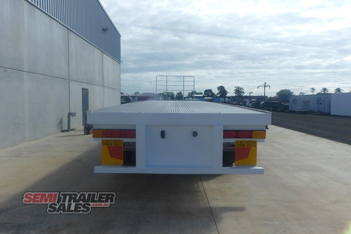 1999 Freighter 48FT Flat Top