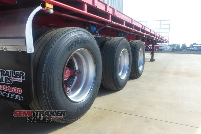 1999 Freighter 48FT Flat Top