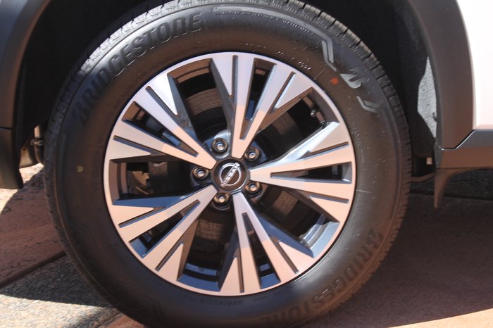 2025 Nissan X-TRAIL ST-L e-POWER