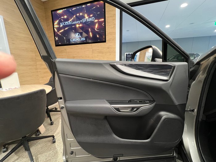 2023 Lexus NX350H Luxury 2.5L Hybrid Auto CVT Wagon