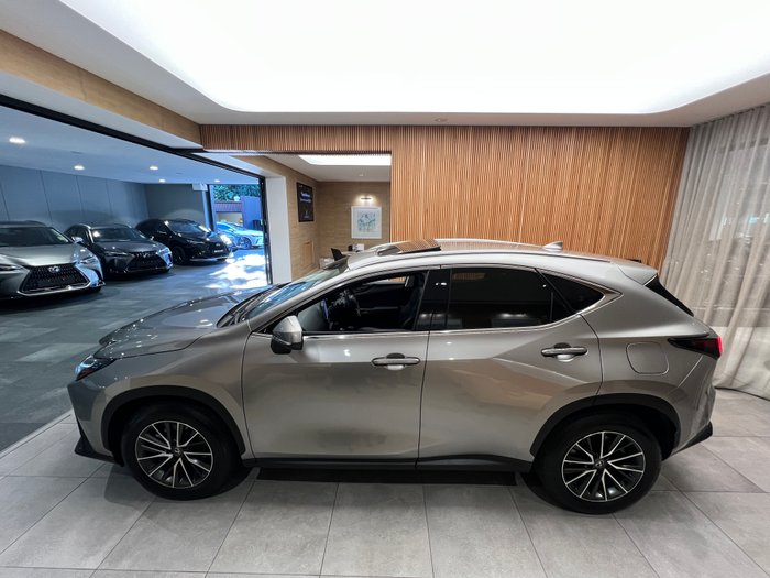 2023 Lexus NX350H Luxury 2.5L Hybrid Auto CVT Wagon