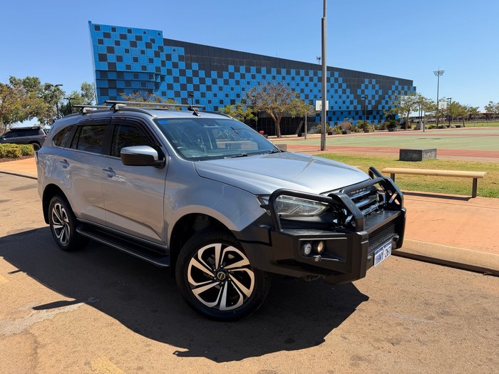 2022 Isuzu MU-X