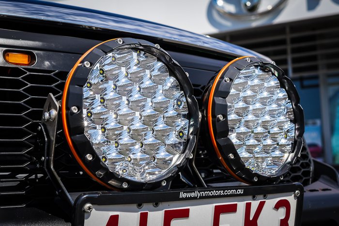 2015 Toyota HILUX SR5