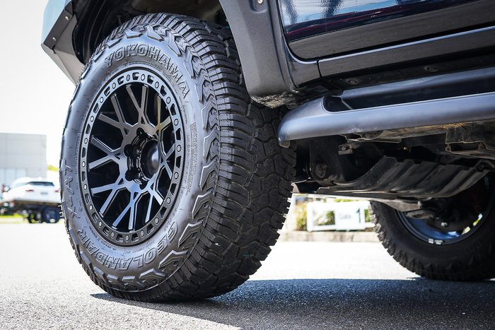 2015 Toyota HILUX SR5