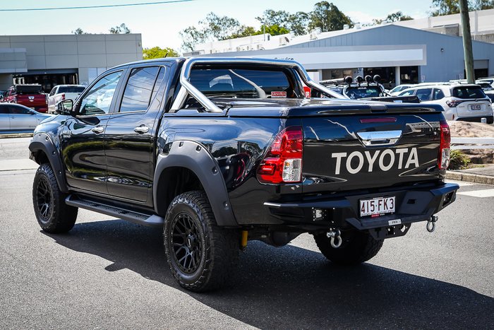2015 Toyota HILUX SR5