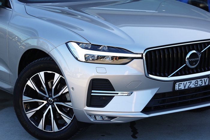 2022 Volvo XC60 Plus B5