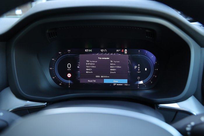 2022 Volvo XC60 Plus B5