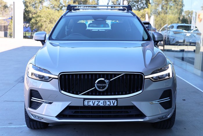 2022 Volvo XC60 Plus B5