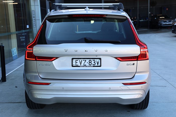 2022 Volvo XC60 Plus B5