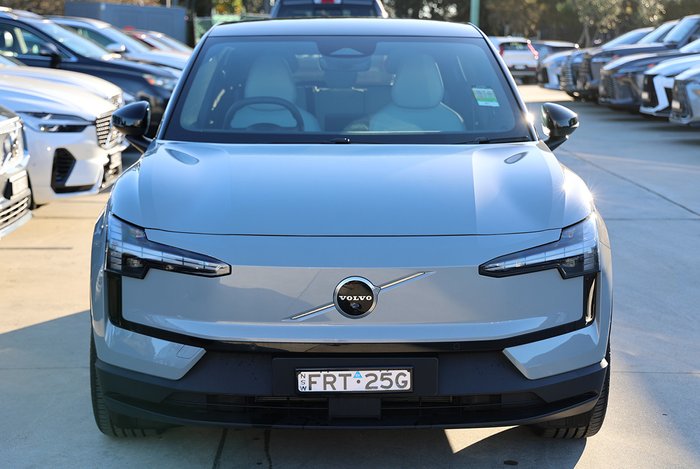 2024 Volvo EX30 Single Motor Extended Range Ultra