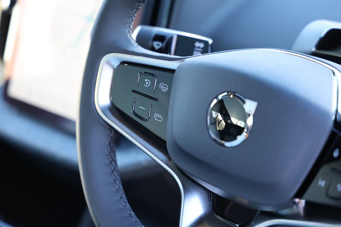 2024 Volvo EX30 Single Motor Extended Range Ultra