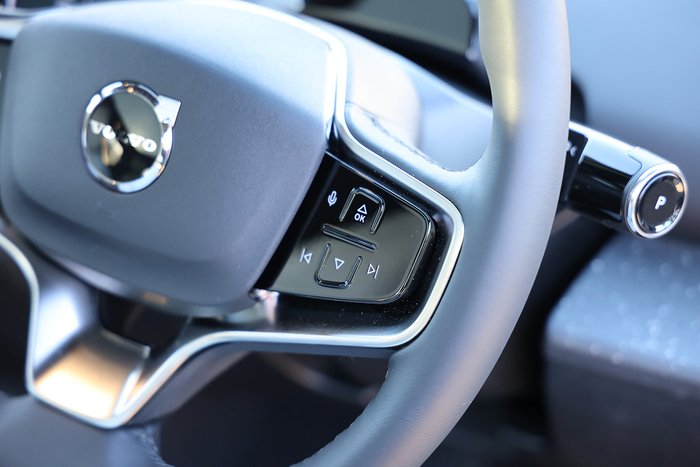 2024 Volvo EX30 Single Motor Extended Range Ultra