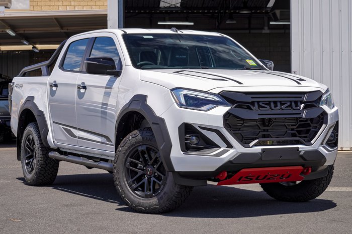 2025 Isuzu D-MAX BLADE