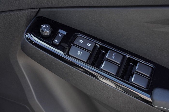 2025 Isuzu D-MAX BLADE