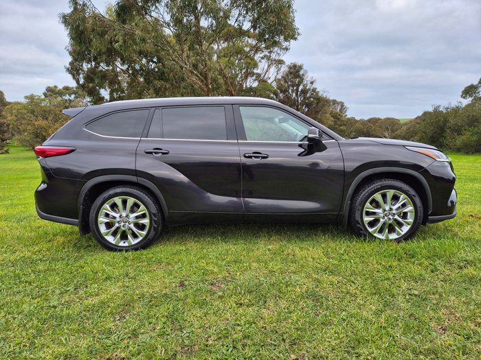 2021 Toyota Kluger Grande