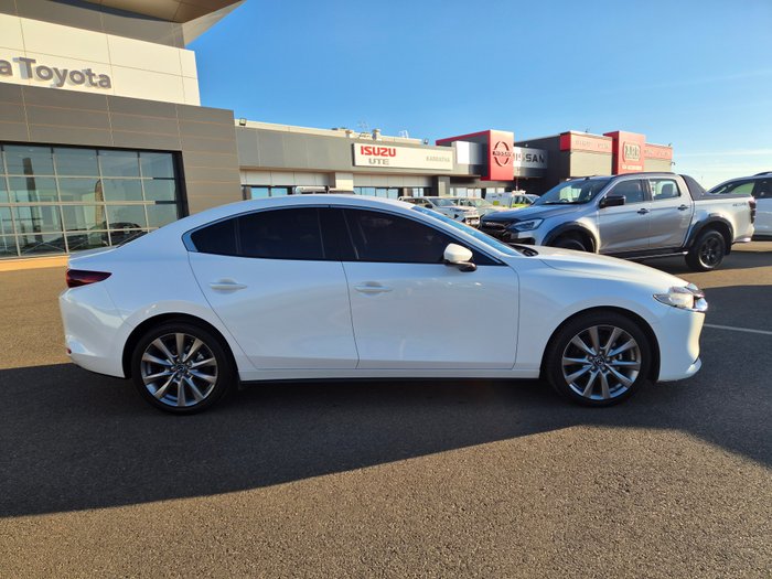 2022 MAZDA MAZDA3