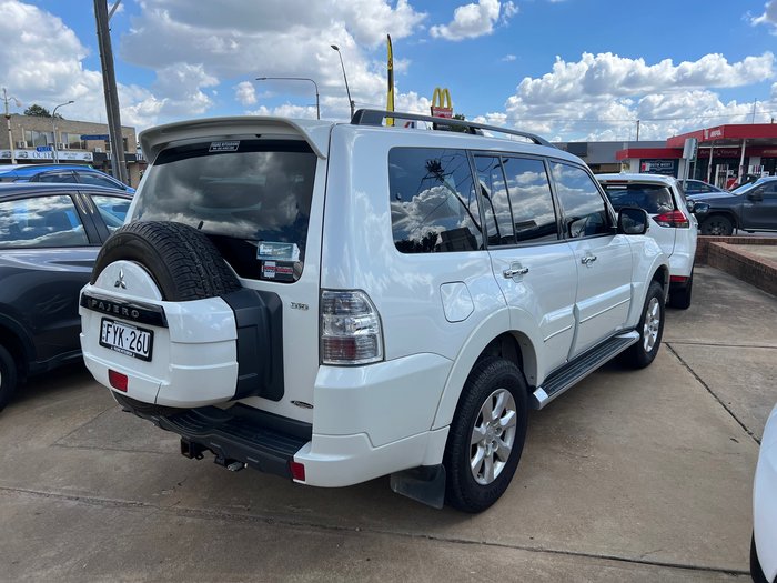2012 MITSUBISHI PAJERO PLATINUM 2