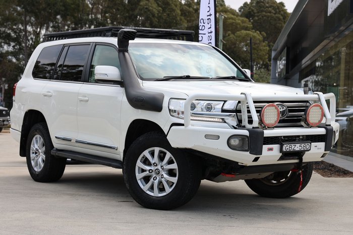 2017 TOYOTA LANDCRUISER