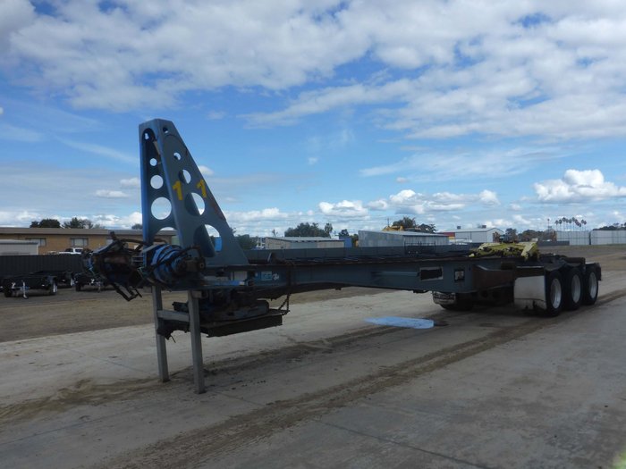 2007 J Smith  Sons Hook Lift Trailer