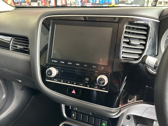 2019 Mitsubishi Outlander LS