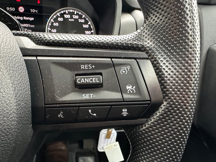 2025 Mitsubishi Triton GLX