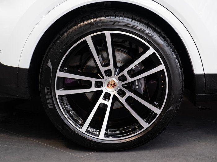 2025 Porsche Cayenne