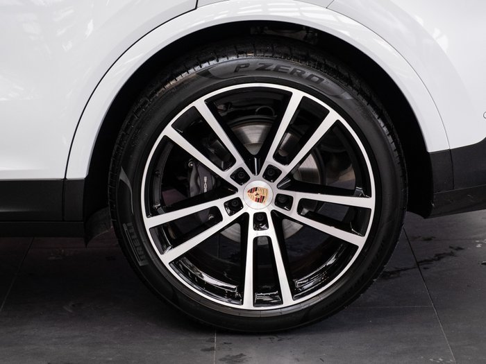 2025 Porsche Cayenne