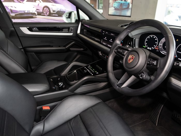 2025 Porsche Cayenne
