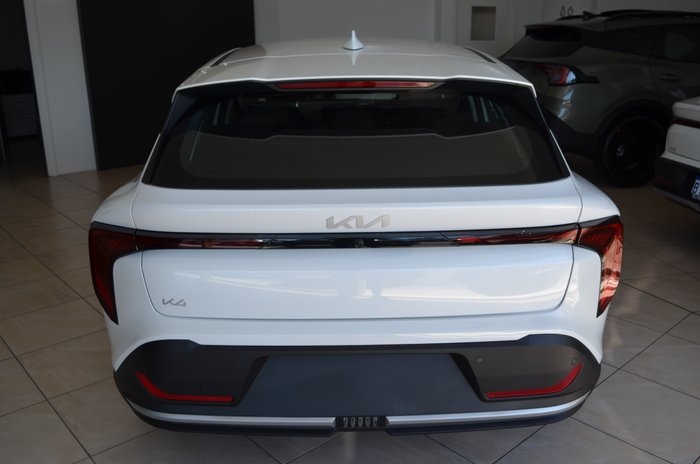 2025 Kia K4 S