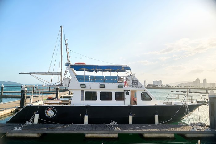 2018 Charter Dive