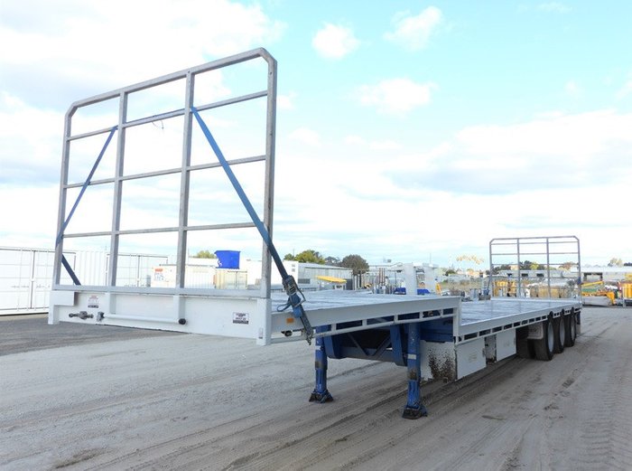 2011 Barker Semi 22 Pallet Dropdeck - RENTAL