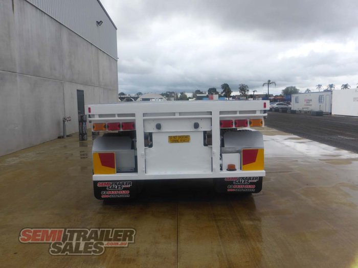 2007 Haulmark Flat Top Extendable 