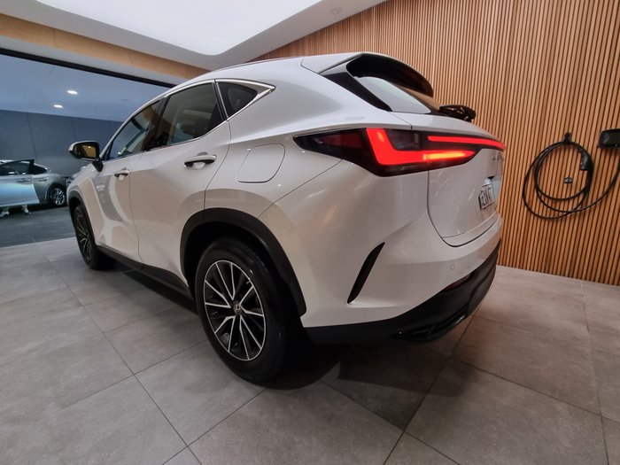 2025 Lexus NX350H Luxury AWD