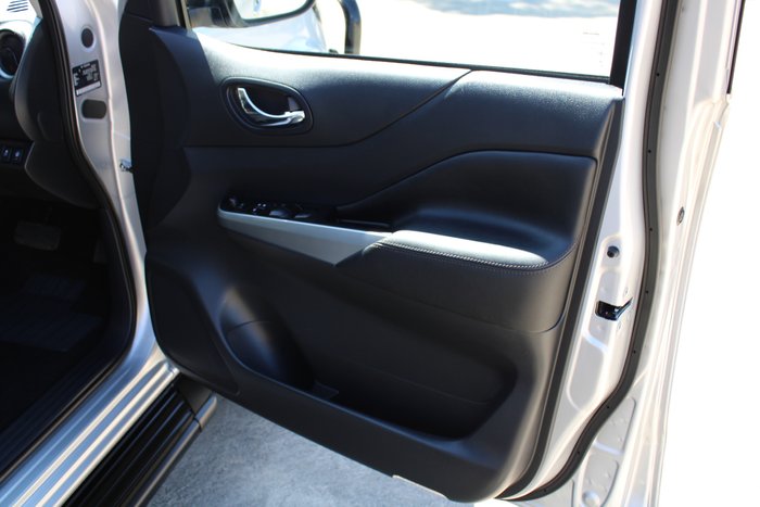 2022 Nissan Navara ST-X D23 MY22.6 4X4 Dual Range Silver