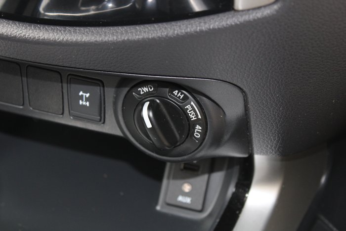 2018 Nissan Navara ST