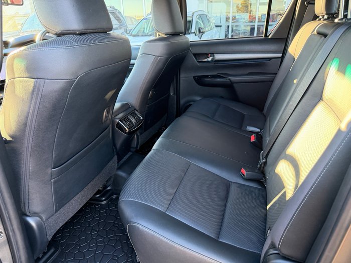 2023 Toyota Hilux Rogue Brown